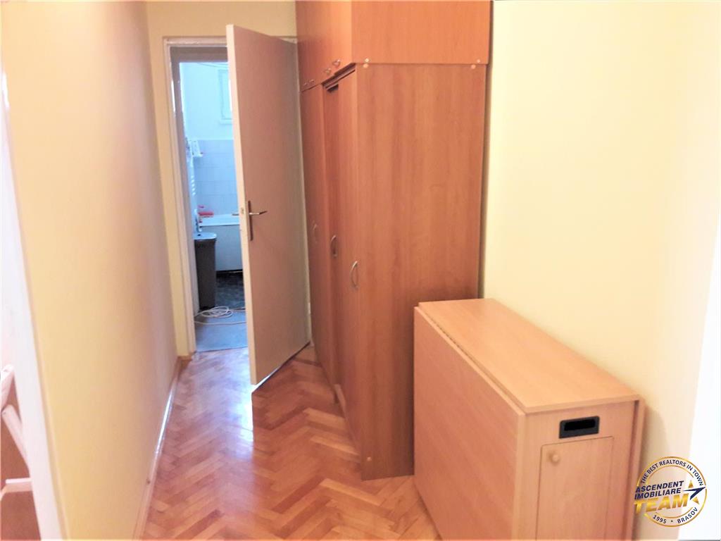 Apartament cochet, doua camere, pozitie avantajoasa, Astra, Brasov.