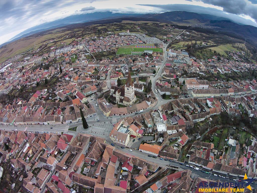 OFERTA REZERVATA! EXPLOREAZA VIRTUAL!Autentica mantie, marcata in centrala pozitionare,Cisnadie, Sibiu