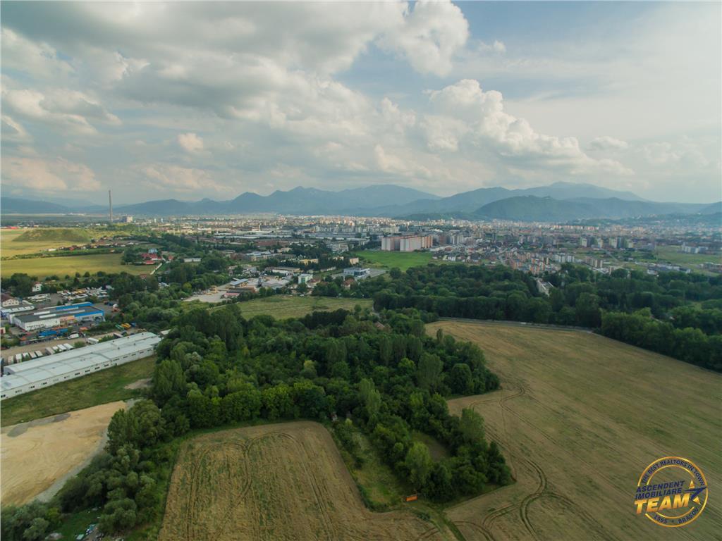 4.600 mp teren intravilan, Tractorul, Brasov si inca 2,43 ha pentru dezvoltatori in aceeasi zona