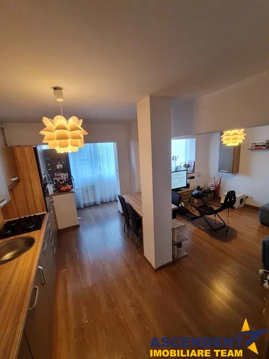 Apartament 3 camere, zona Grivitei, Brasov