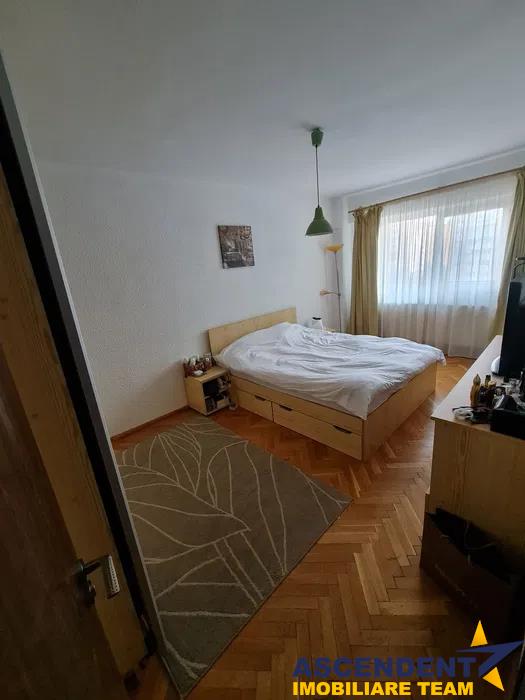 Apartament 3 camere, zona Grivitei, Brasov