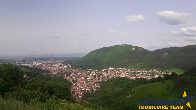 Pe arierea apreciata a Drumului Poienii, Brasov pe aproape  6.000 mp