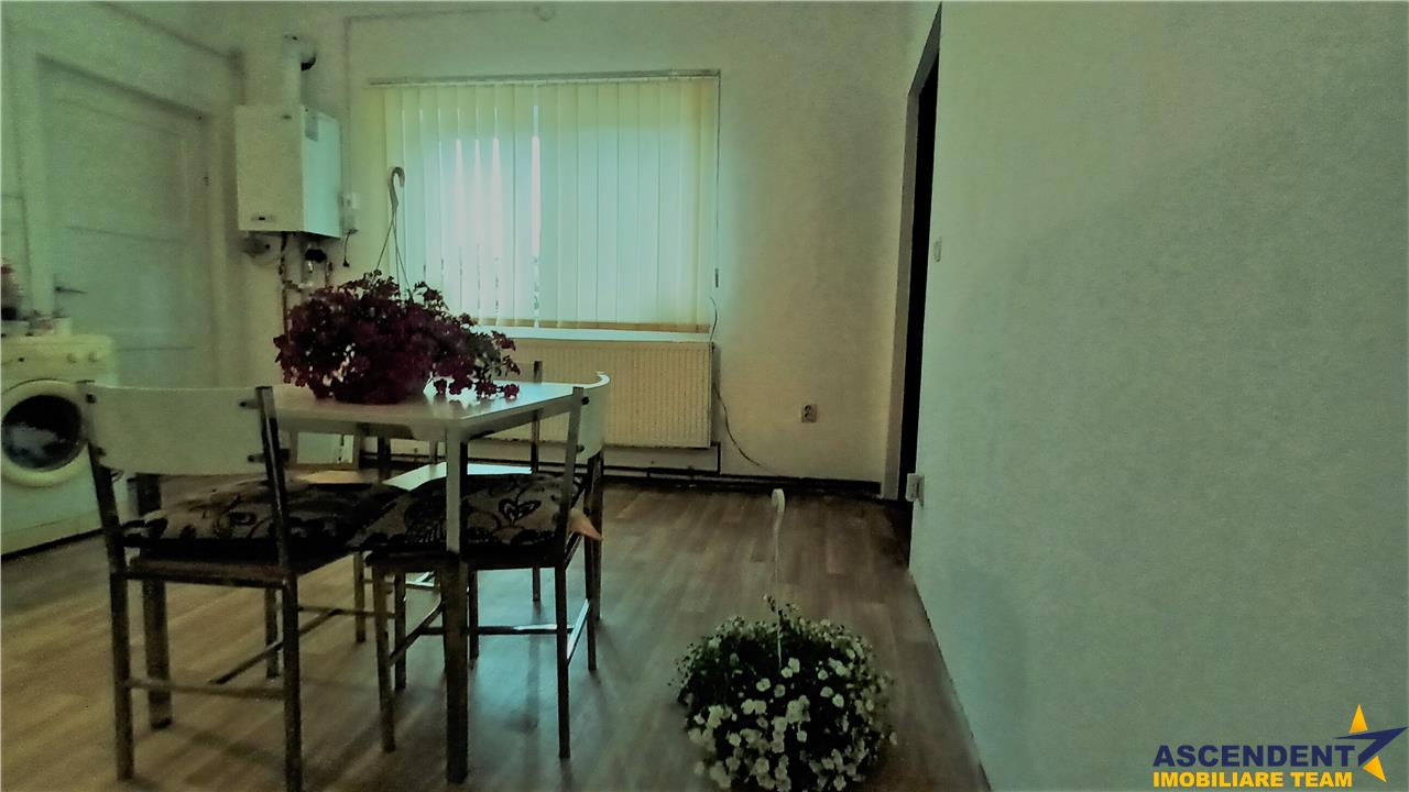 OFERTA TRANZACTIONATA! !! Casa in Brasov,4 camere, 450 mp teren, cu front stradal pe 3 parti