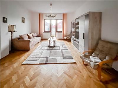 Casa renovata, luminoasa, spatioasa, PET Friendly, zona Centrala - Star, Brasov