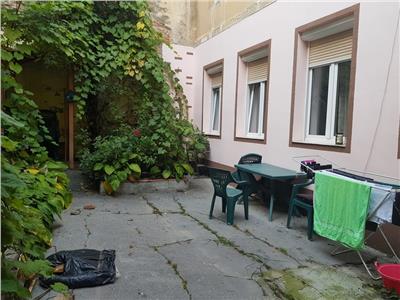Apartament la casa, cu spatiu de depozitare, Centrul Istoric, Brasov