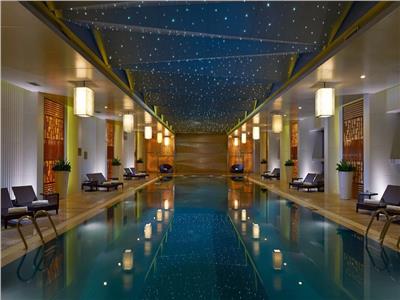 LUX Hotel, pe 5 stele, cu terenuri sportive, centre Spa, A+,  Brasov