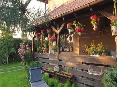 Casa Individuala, cu pomi fructiferi, incantare florala, fosior, Tarlungeni, Brasov