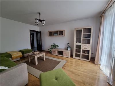 Apartament generos, doua camere, decomandate, Centrul Civic, Brasov